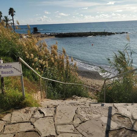 Stylish Garden Apartment At Paphos Harbour 外观 照片