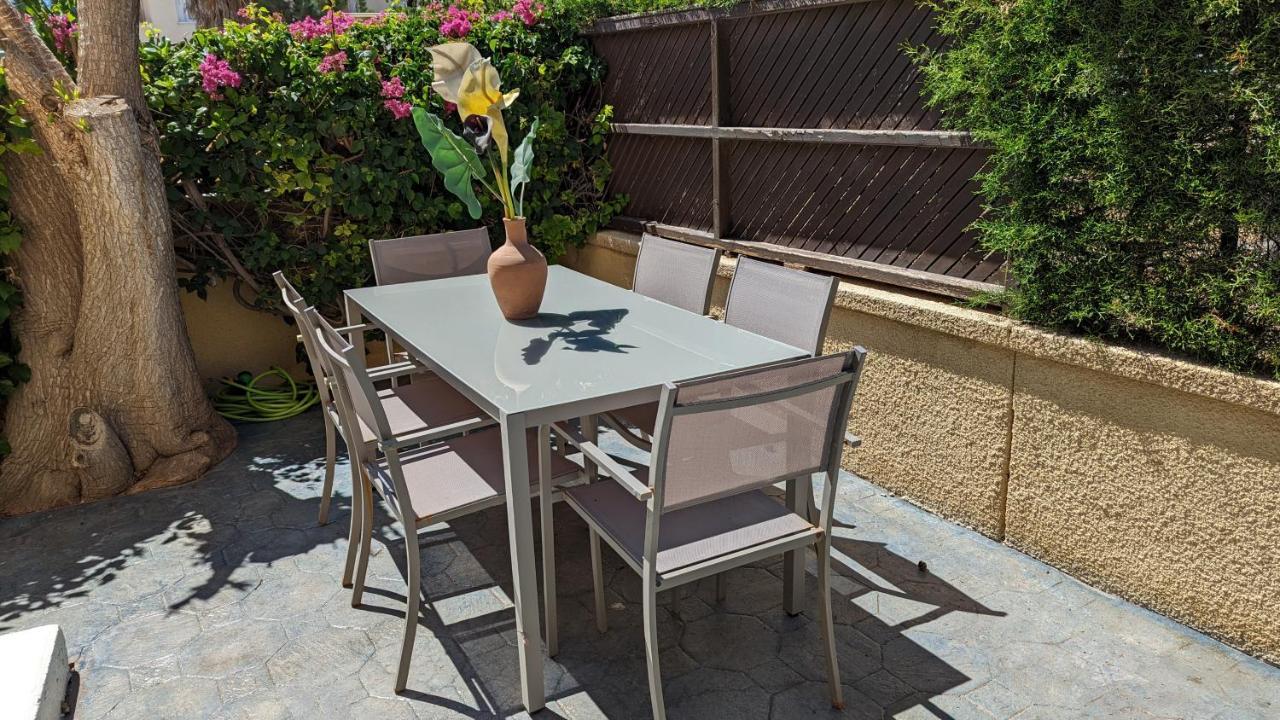 Stylish Garden Apartment At Paphos Harbour 外观 照片