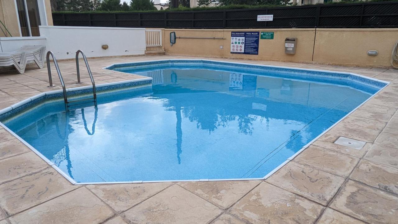 Stylish Garden Apartment At Paphos Harbour 外观 照片