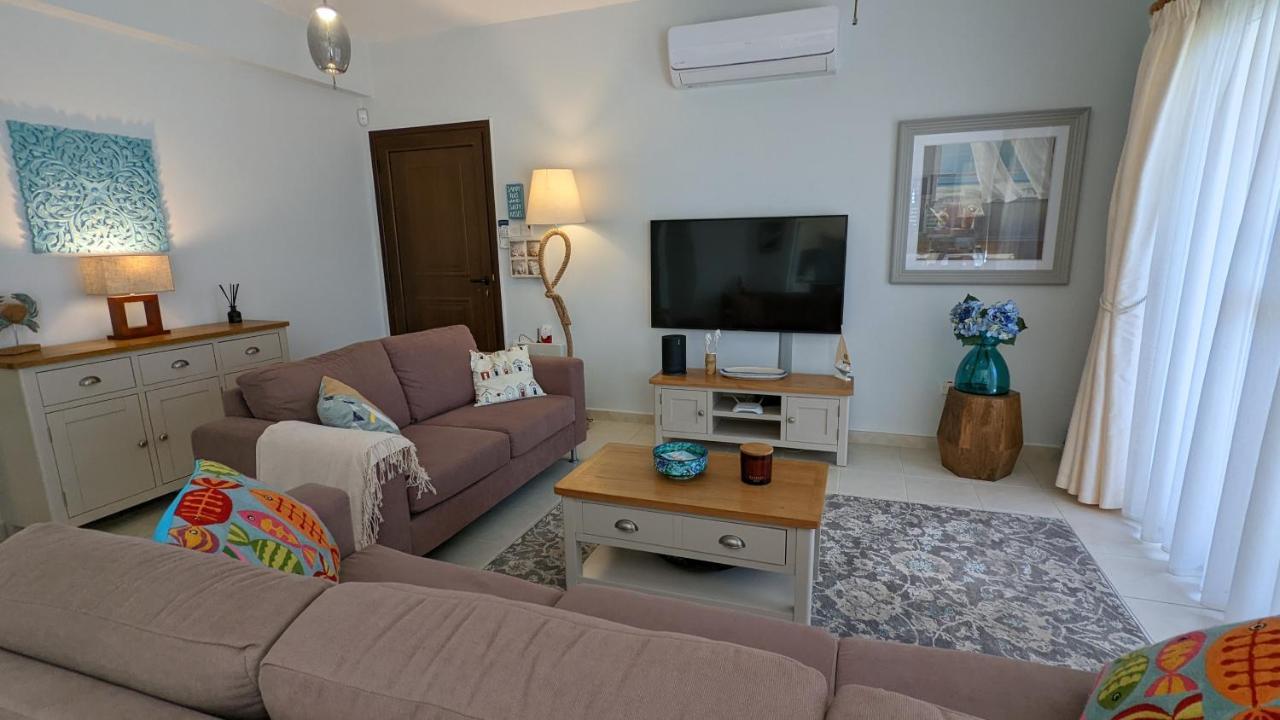 Stylish Garden Apartment At Paphos Harbour 外观 照片
